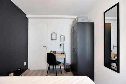 Privatzimmer in der Rue des Braves, 31300 Toulouse, France, bild 2 von 19