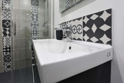 Privatzimmer in der Rue des Braves, 31300 Toulouse, France, bild 7 von 19
