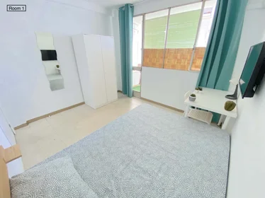 Özel oda konumu Pl. Gelo, 1, 41009 Sevilla, España, 5 15 görüntüsü