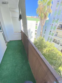 Özel oda konumu Pl. Gelo, 1, 41009 Sevilla, España, 7 15 görüntüsü