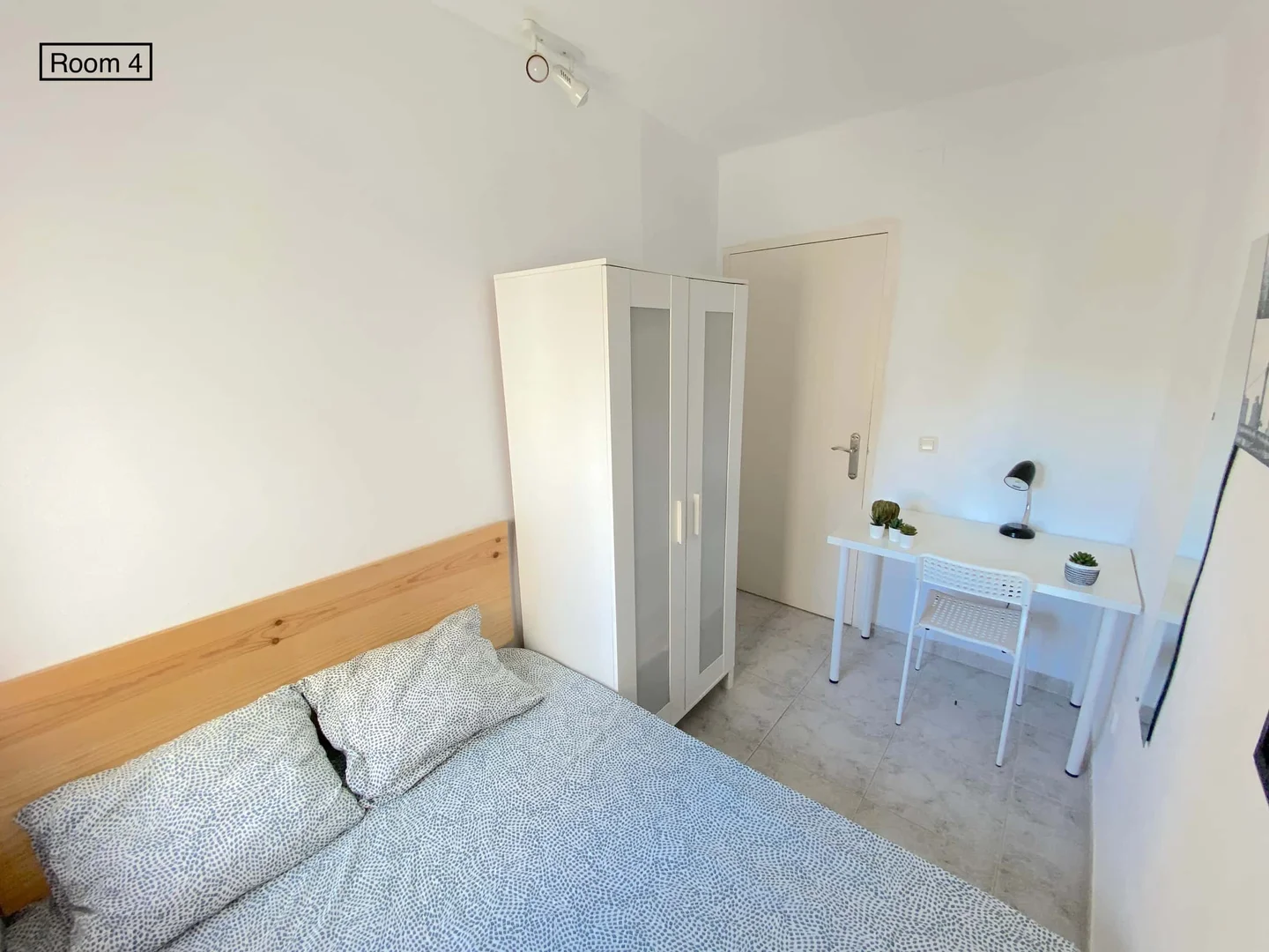 Quarto acolhedor para estudantes disponível em 
