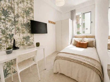 Özel oda konumu Pl. Gelo, 1, 41009 Sevilla, España, 1 11 görüntüsü