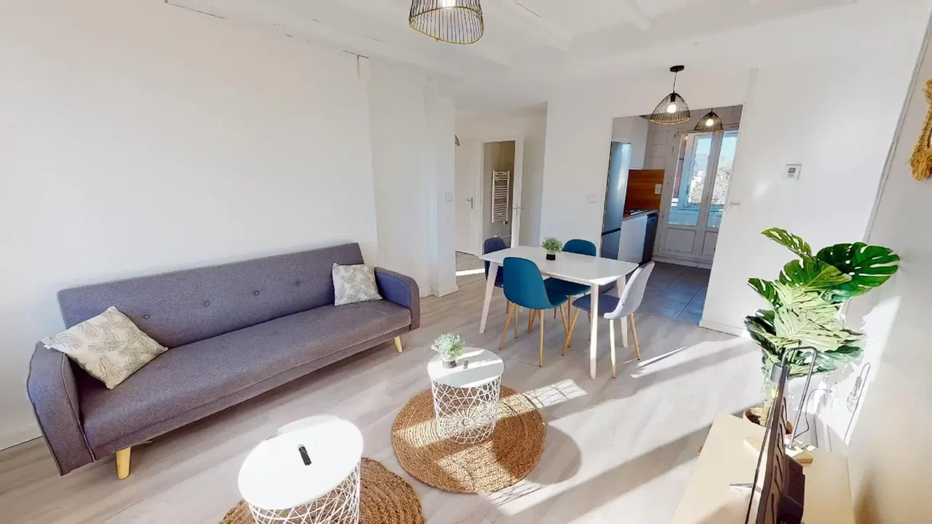 Quarto de estudante económico com localização conveniente em