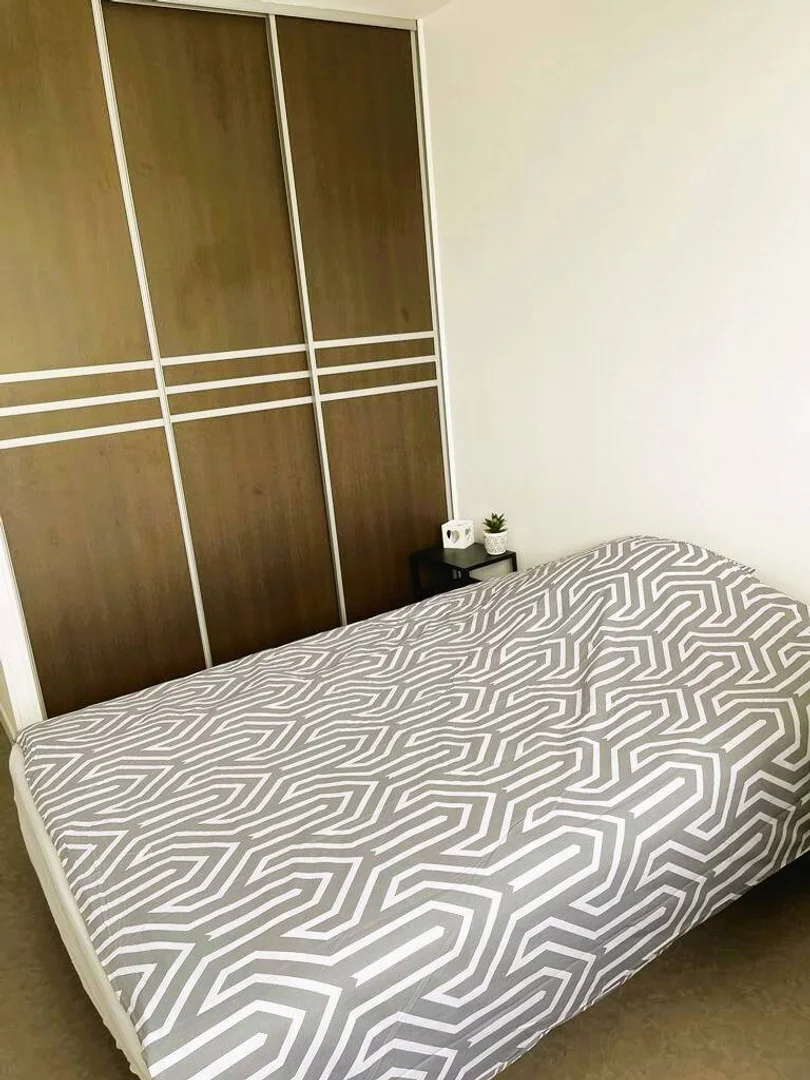 Komfortables und geräumiges Studentenzimmer in 