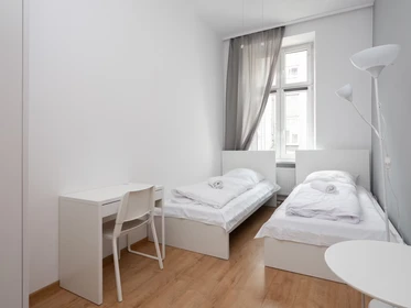 Quarto para alugar com cama de casal em Krakow