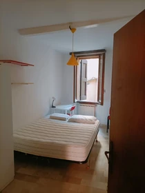 Room for rent with double bed Bologna