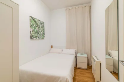 Całe miejsce Av. del Paral·lel, 92, 08015 Barcelona, España, obraz 4 20