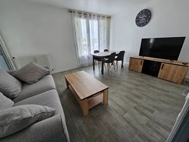 Private room at Troyes, 10000, image 1 of 6