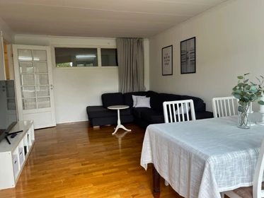 Apartamento totalmente mobilado em Stockholm