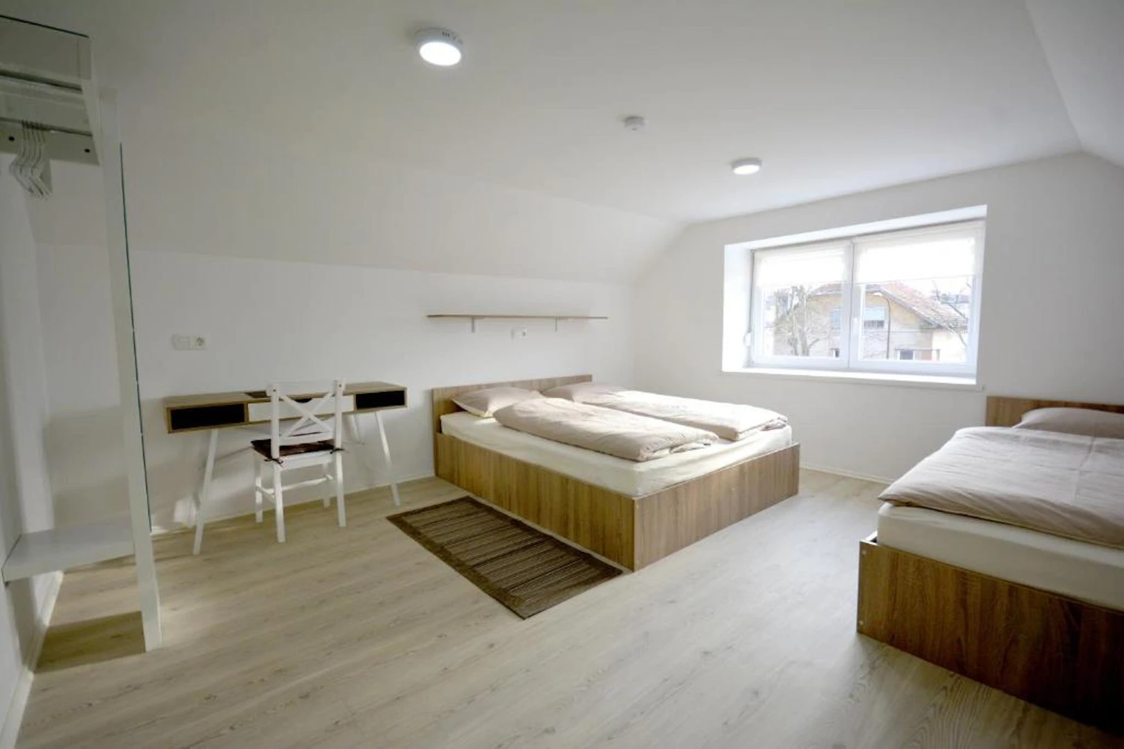 Zimmer mit Doppelbett zu vermieten ljubljana