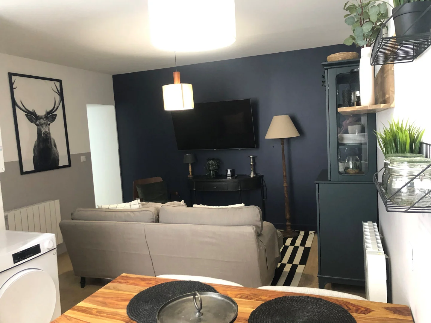Quarto para alugar em apartamento de estudantes em , totalmente mobilado