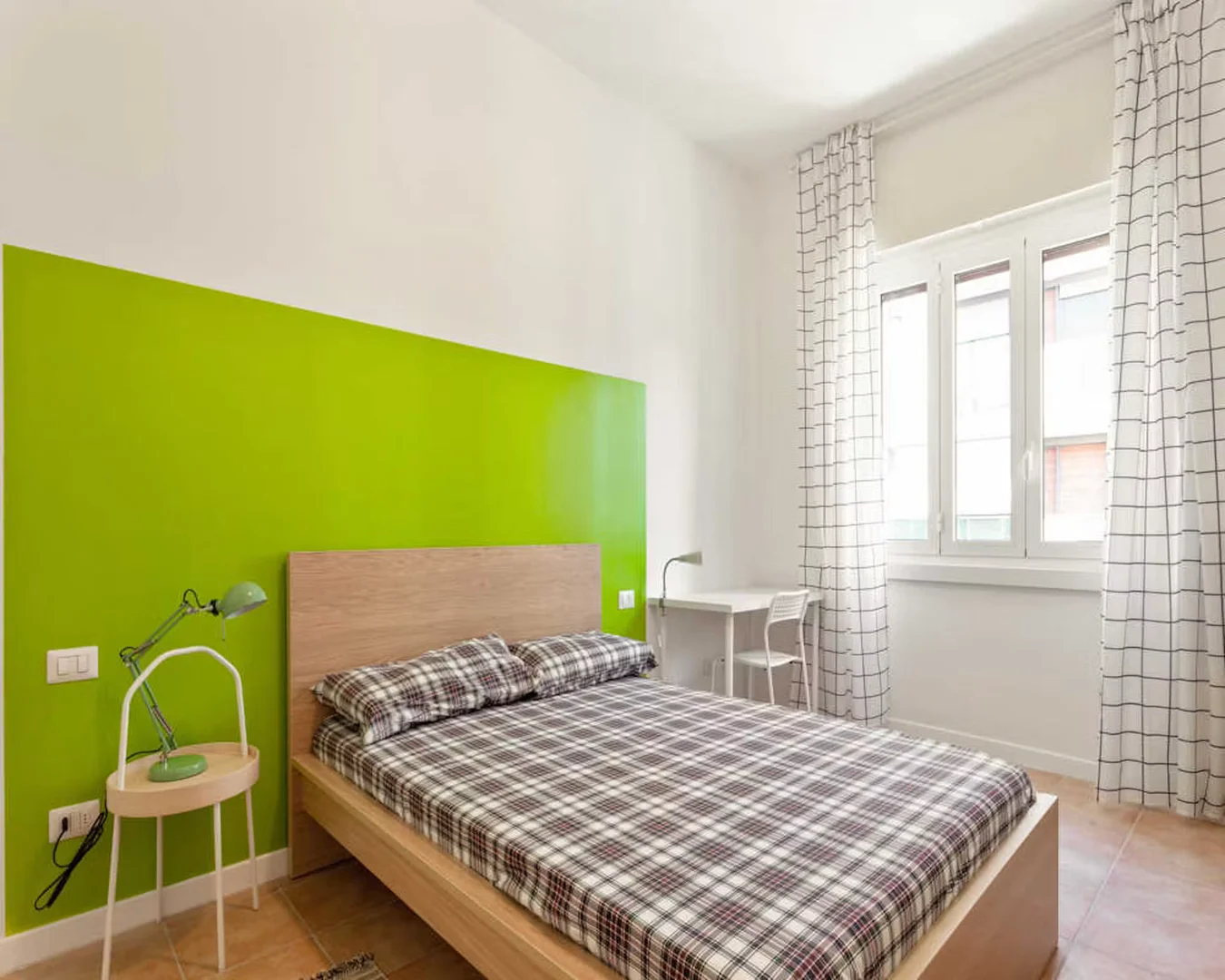 Habitación asequible para estudiantes con buena iluminación en 