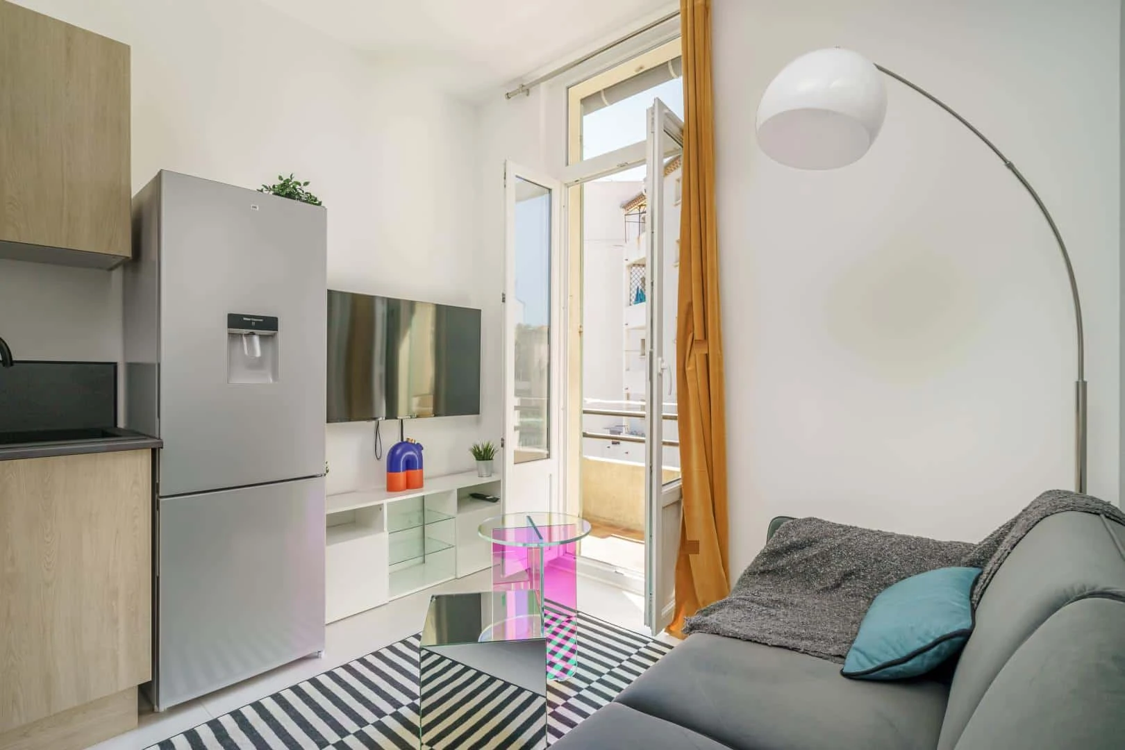 Helles Privatzimmer in Toulon