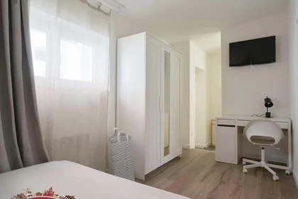 Habitación privada en 5 Rue de Cottenchy, 80090 Amiens, France, imagen 3 de 21
