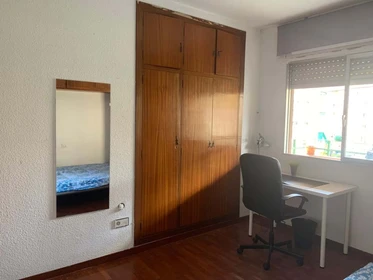 Bright private room in Castellon-de-la-plana-castello-de-la-plana