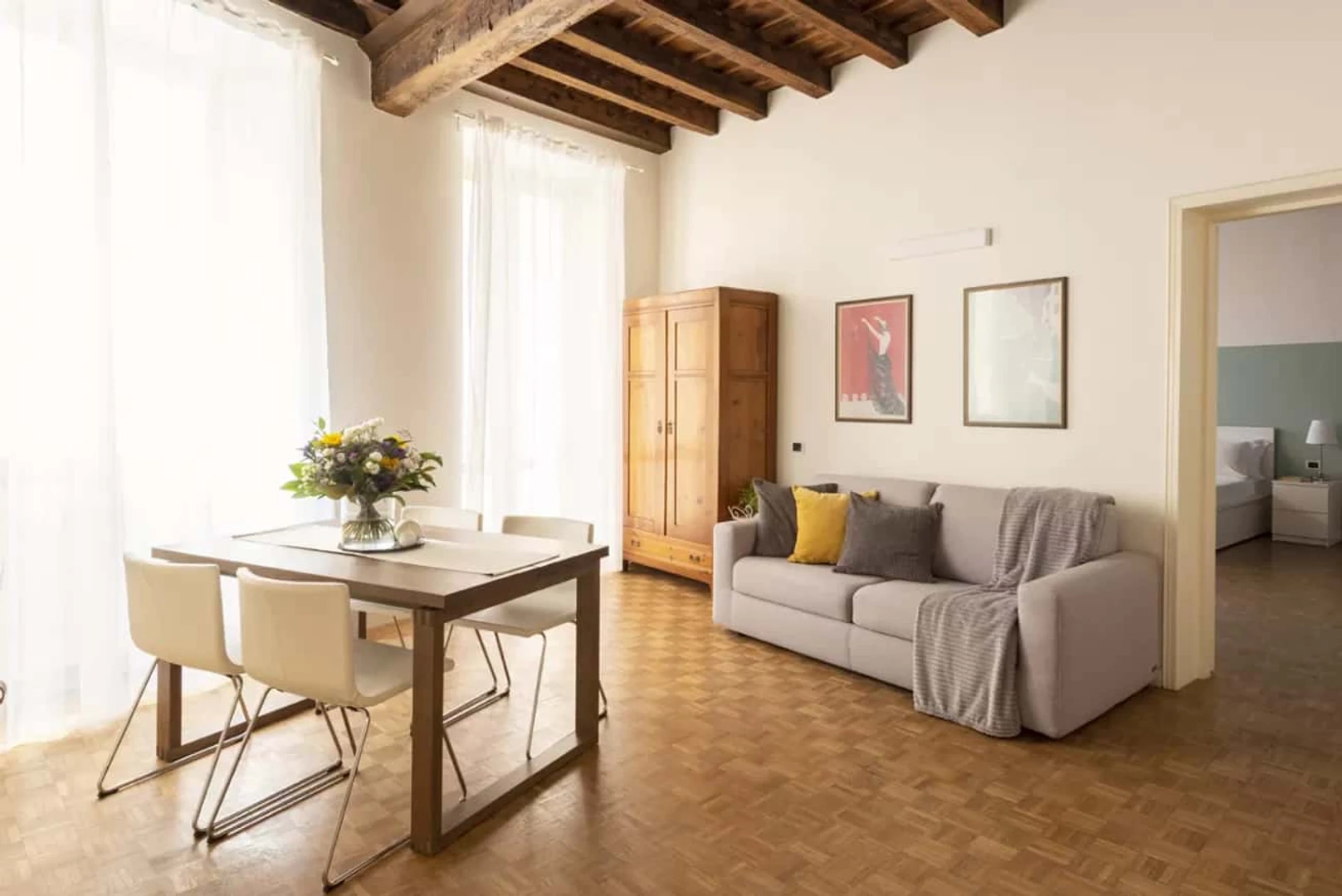 Accommodation with 3 bedrooms in como