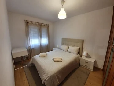 Gijon de tamamen mobilyalı daire