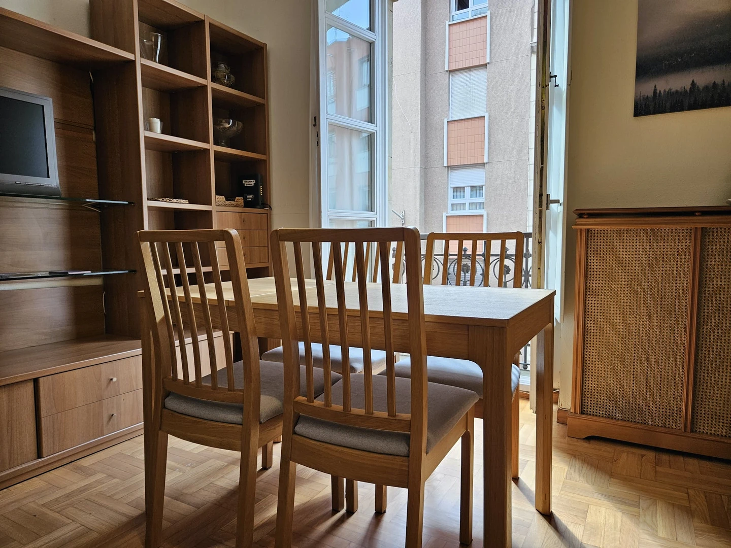 Habitación compartida con escritorio en Gijón