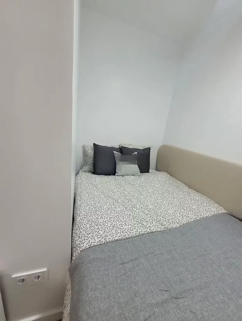 Przyjazny dla studentów pokój w  z nowoczesnymi udogodnieniami