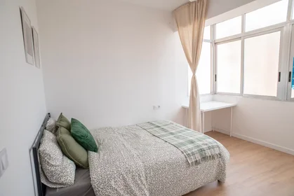 Chambre privée à Carrer del Salvador, , image 1 de 10