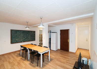 Quarto privado em Paseo Anelier, Rochapea, imagem 1 de 10