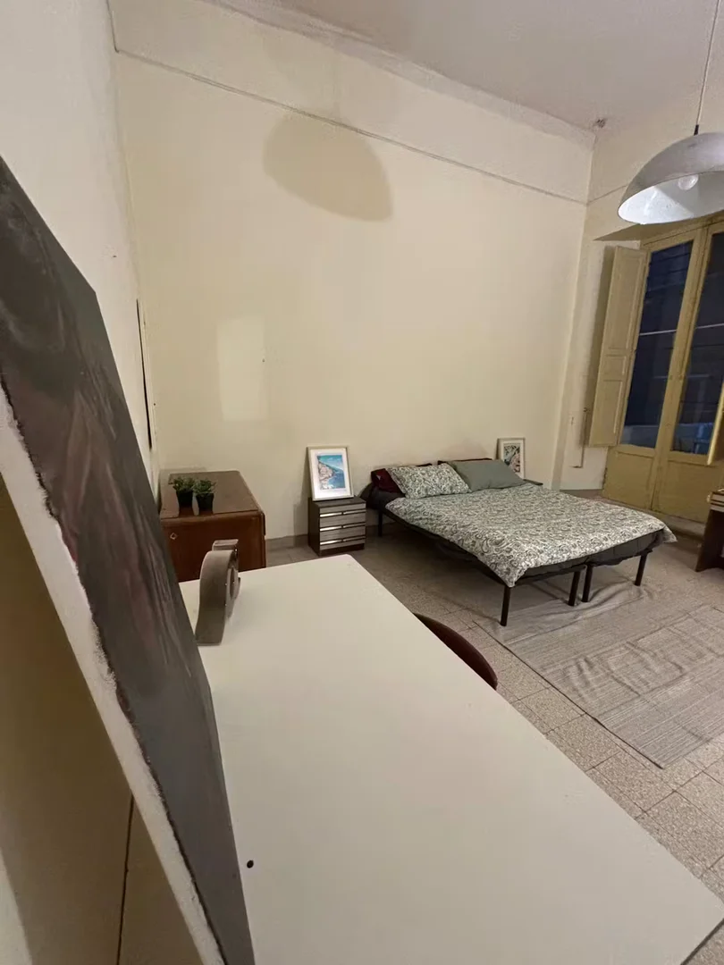 Zimmer in Studentenwohnung in  zu vermieten, voll möbliert