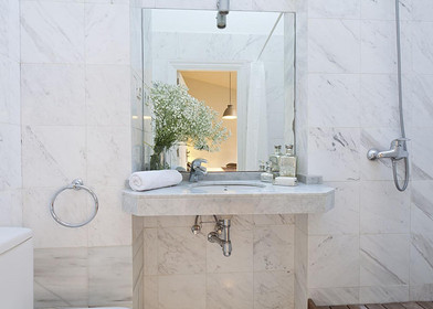 Private room at Via Giuseppe Regaldi, Affori, image 12 of 15