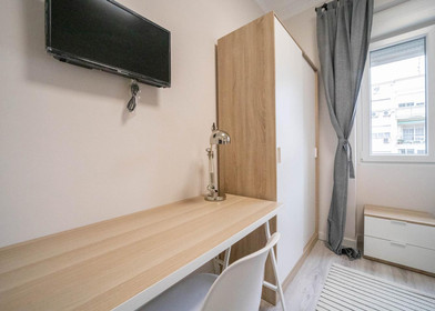 Private room at West Monroe Street, Bouldin Creek, image 2 of 10