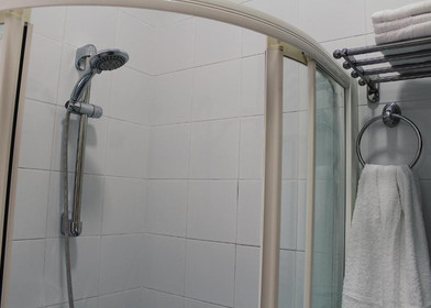 Private room at Avenue Gisseleire Versé, Berchem-Sainte-Agathe, image 13 of 15