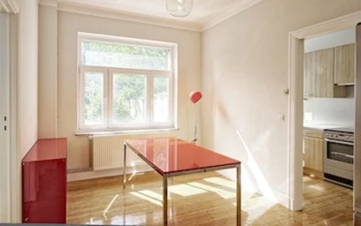 Private room at Avenue Gisseleire Versé, Berchem-Sainte-Agathe, image 8 of 15