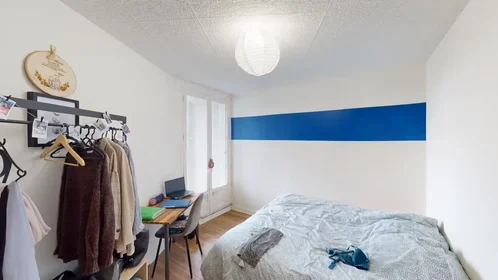 Habitación privada en Square du Poitou, Bellevue, imagen 4 de 10