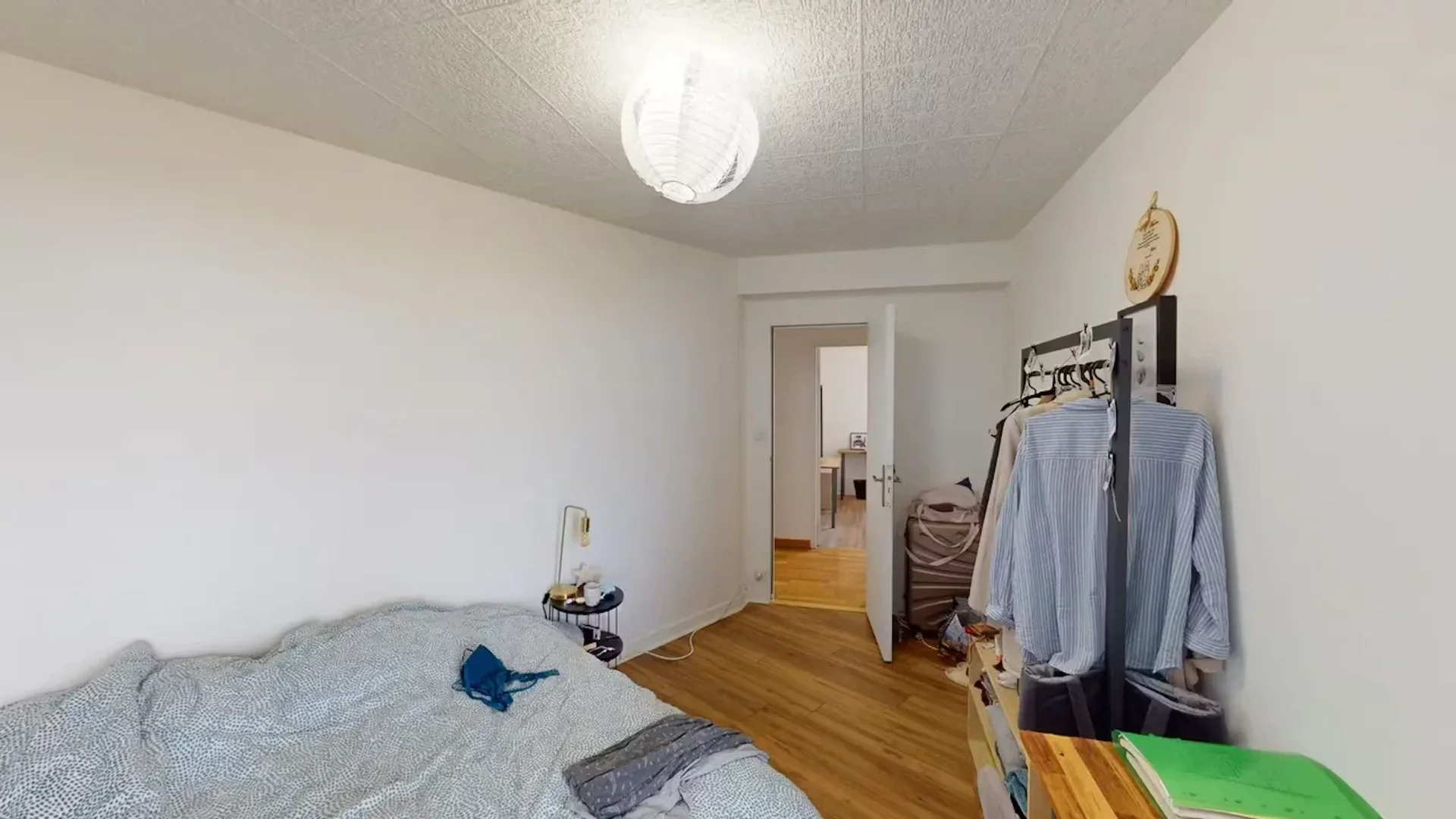 Comfortable and spacious student room in