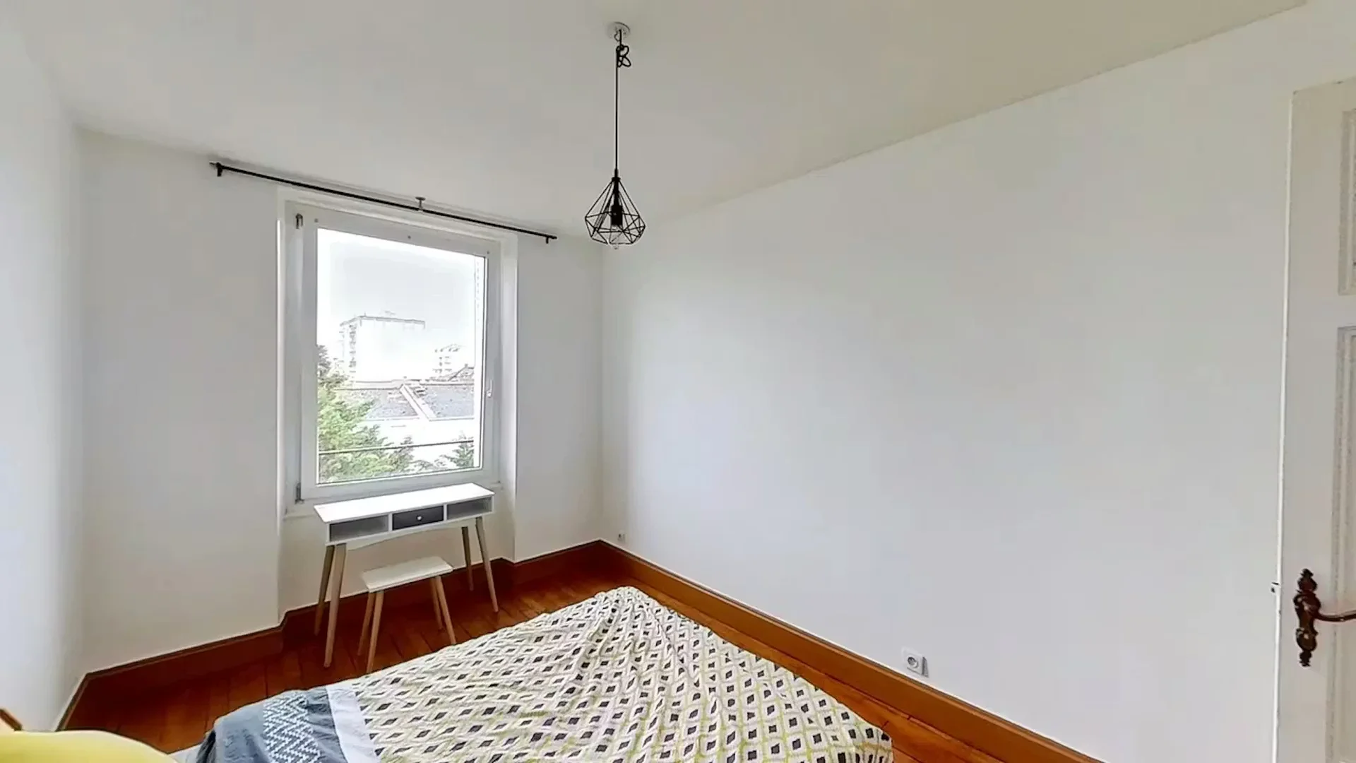 Habitación en apartamento estudiantil en alquiler en , completamente amueblado
