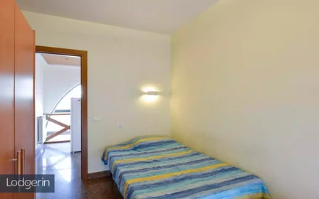 Room for rent in a shared flat in Roma