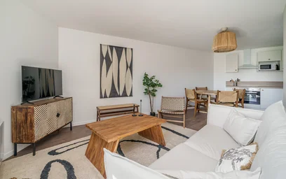 私人房间 在 66 Cours Gambetta, 8的图像1