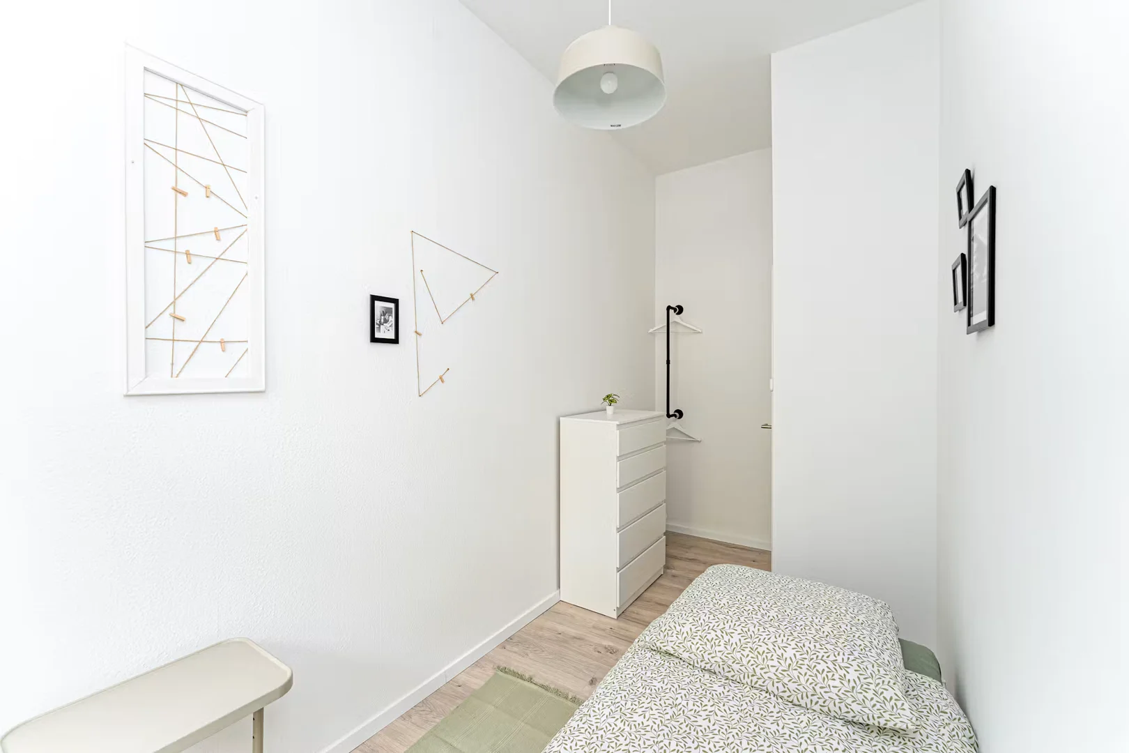 Habitación estudiantil económica con ubicación conveniente en