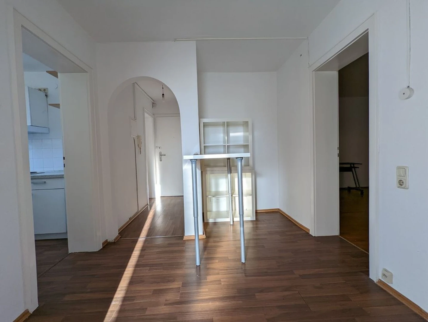 Bright shared room for rent in Munich