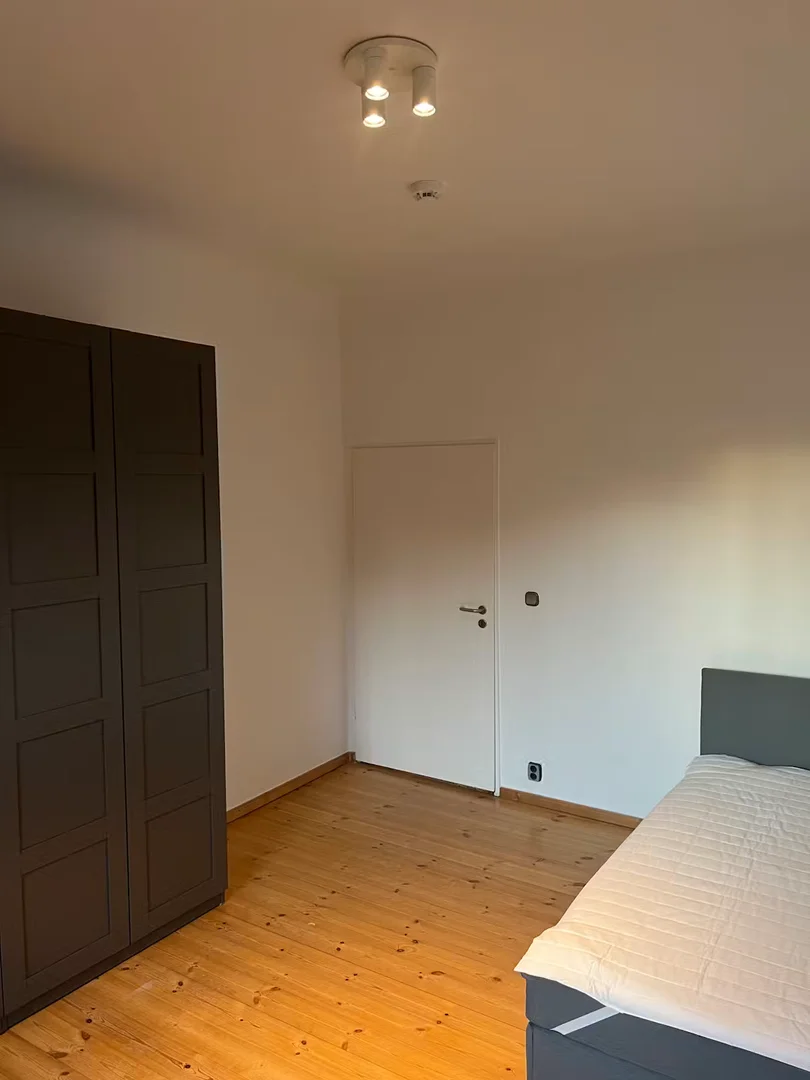 Chambre d'étudiant économique avec emplacement pratique dans