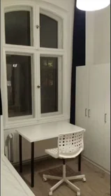 Privatzimmer in der Karl-Marx-Straße, Babelsberg, bild 3 von 10