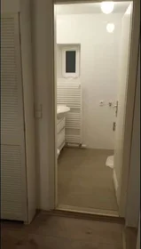 Privatzimmer in der Karl-Marx-Straße, Babelsberg, bild 9 von 10