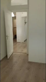 Privatzimmer in der Karl-Marx-Straße, Babelsberg, bild 10 von 10
