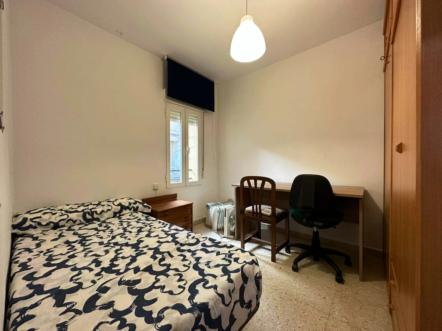 Room for rent in a shared flat in Granada