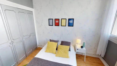 Quarto para alugar num apartamento partilhado em Lyon