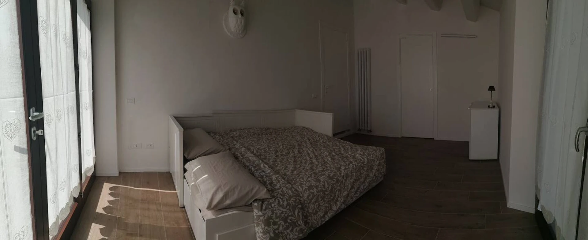 Zimmer mit Doppelbett zu vermieten Ancona