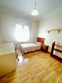 Quarto para alugar num apartamento partilhado em Zaragoza