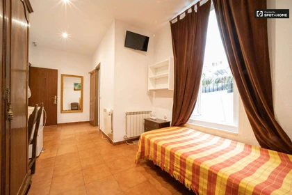 Quarto barato em Madrid