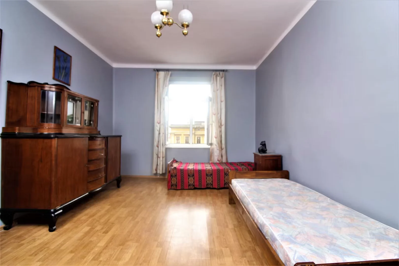 Chambre confortable pour étudiants disponible dans 