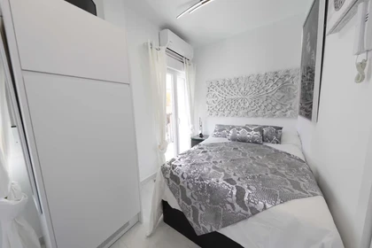 Habitación en alquiler con cama doble Madrid