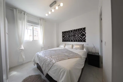 Zimmer mit Doppelbett zu vermieten Madrid