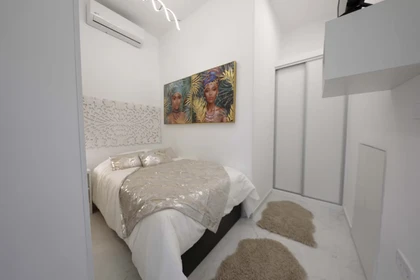 Quarto barato em Madrid